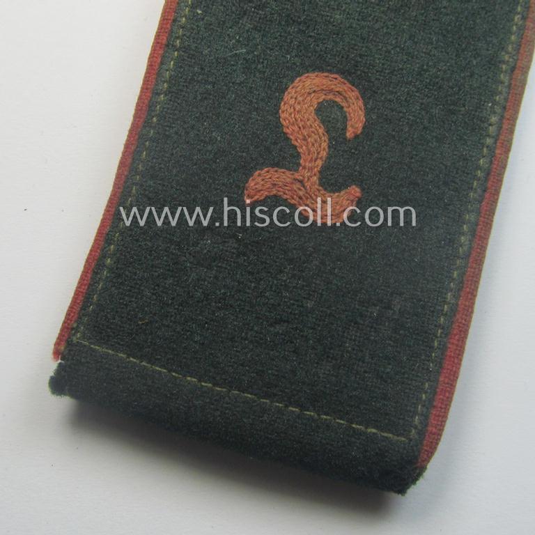 Single, early-period (ie. 'M40-pattern and/or rounded-styled), WH (Heeres) 'cyphered', EM-type shoulderstrap as was intended for a: 'Soldat u. Mitglied eines Panzer-Lehr-Rgts.'