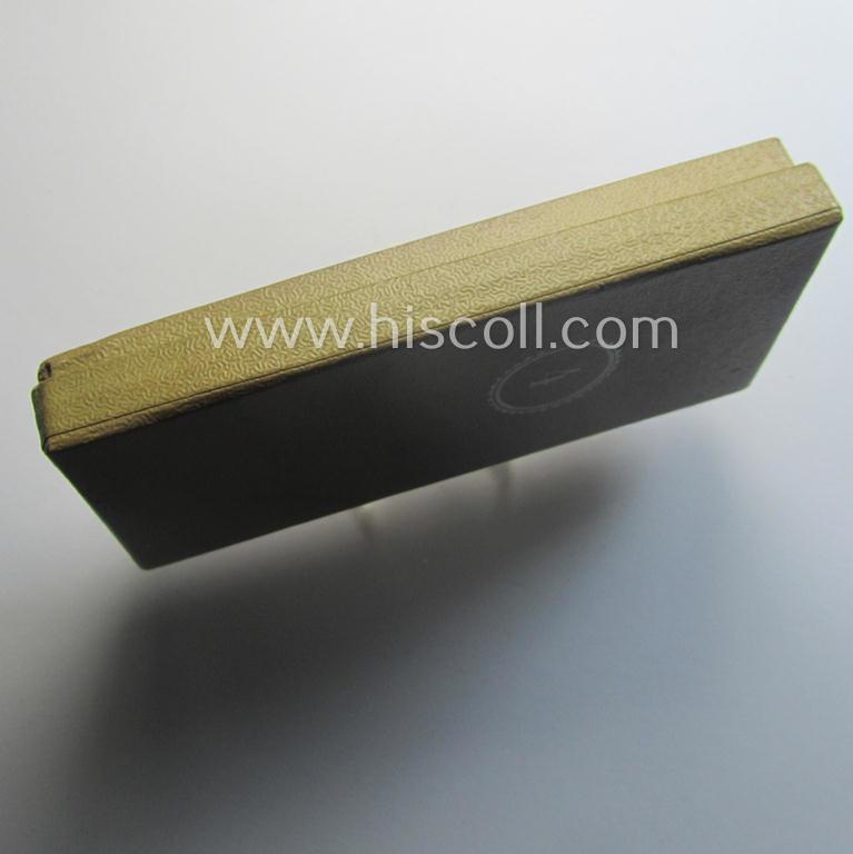 RAD (ie.'Reichsarbeitsdienst') so-called: 'Dienstauszeichnung 4. Stufe für Männer' (as was intended for 4 years loyal-service) that comes stored in its (scarcely seen and equally very nicely preserved!) light-brown-coloured box ie. etui