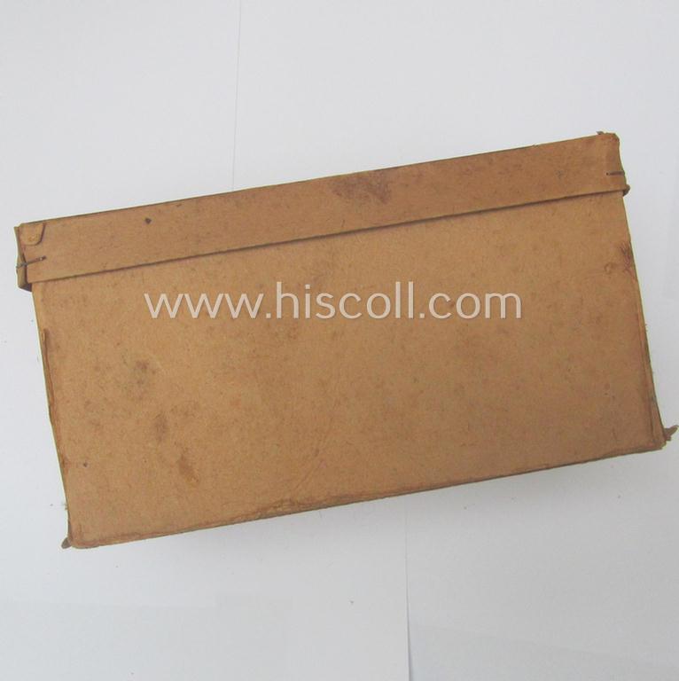 Stunning, 'Deutsches Schutzwall Ehrenzeichen' (aka: 'Westwall'-medal) being a (typical) non-maker-marked- and/or: 'Buntmetall'-based specimen that comes packed in its original pouch of issue by the: 'Friedrich Orth'-company